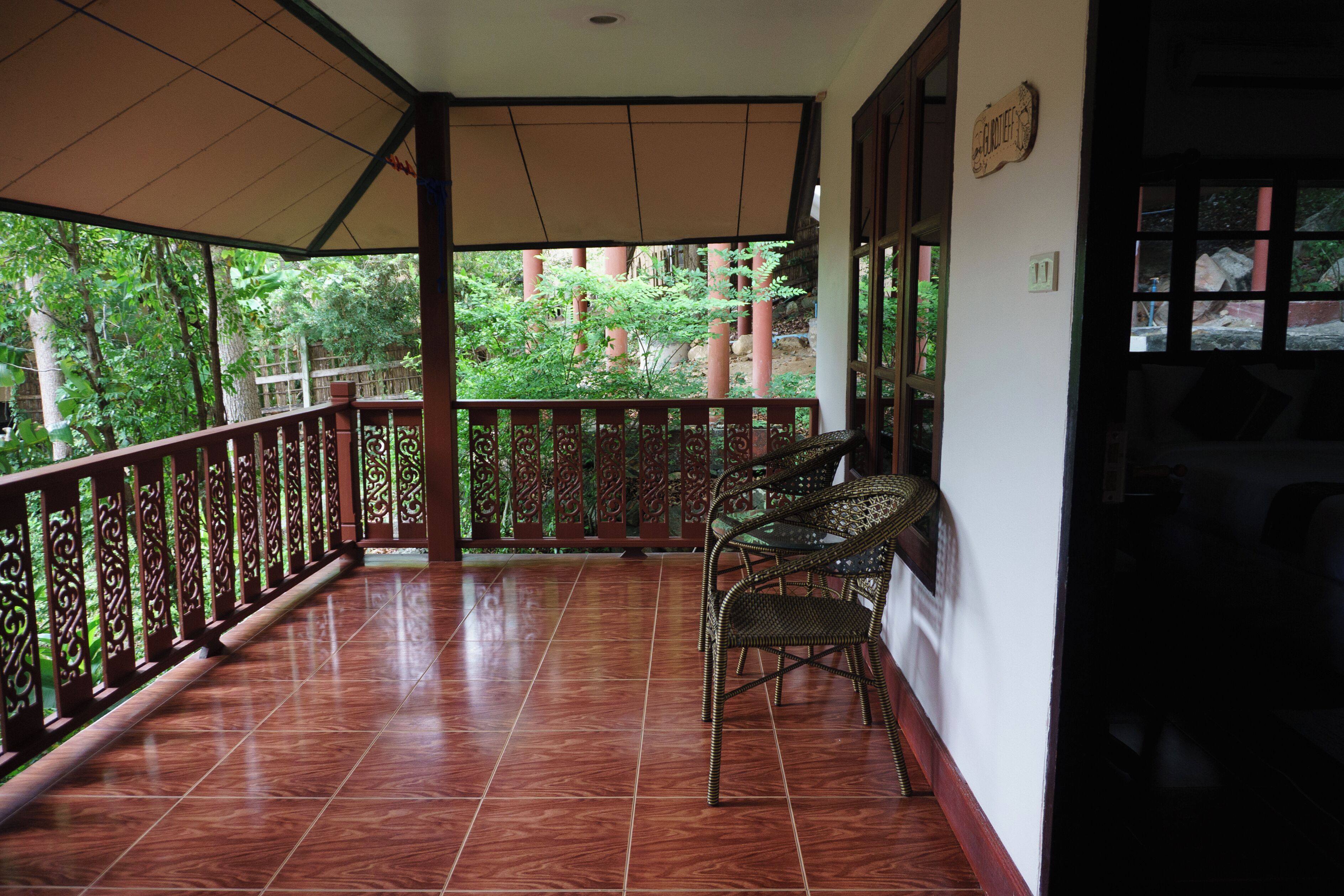 In-room safe, desk, free WiFi, bed sheets