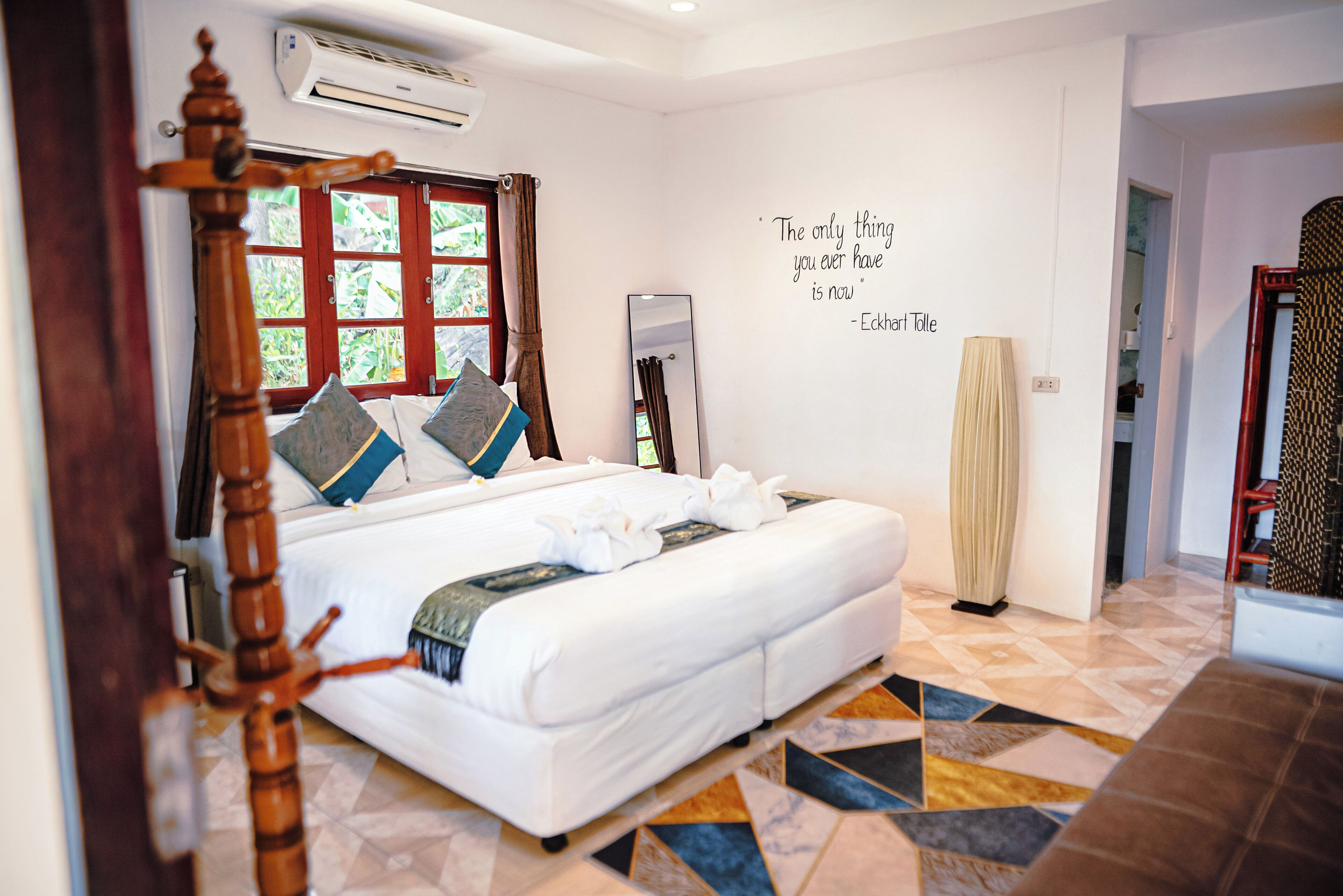 In-room safe, desk, free WiFi, bed sheets