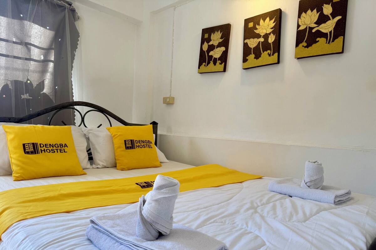 Single Room, City View | Blackout drapes, iron/ironing board, free WiFi