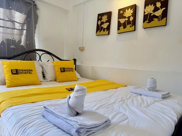 Blackout curtains, iron/ironing board, free WiFi - Dengba Hostel-Loikroh Chiang Mai (Chiang Mai)
