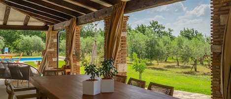Villa, 3 chambres, piscine privée, vue sur le jardin | Restauration en plein air