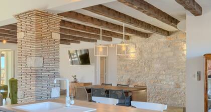 Spacious Country Villa With Private Pool