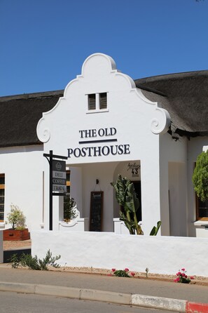 Mặt tiền nơi lưu trú