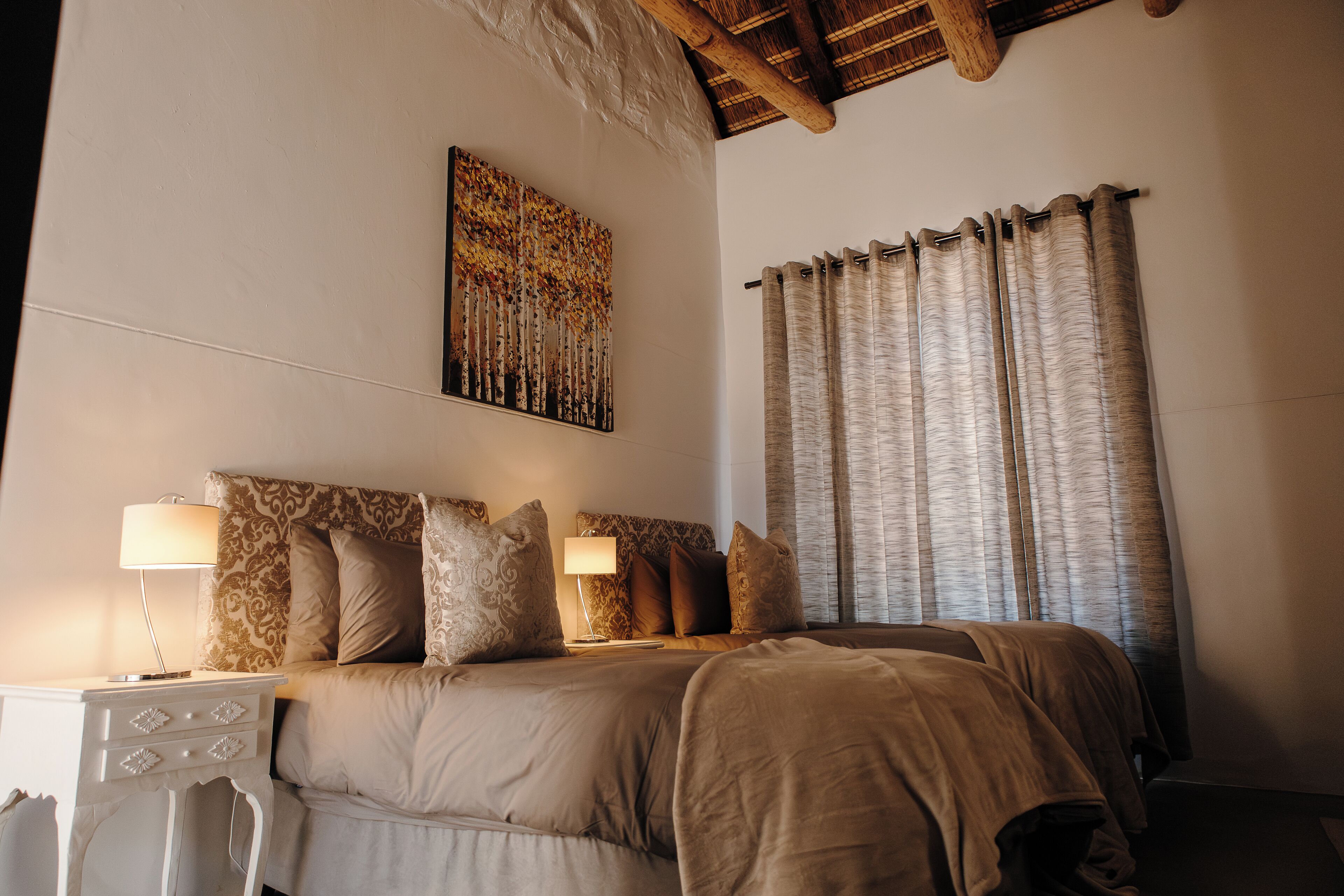 標準雙床房 | 書桌、免費無線上網