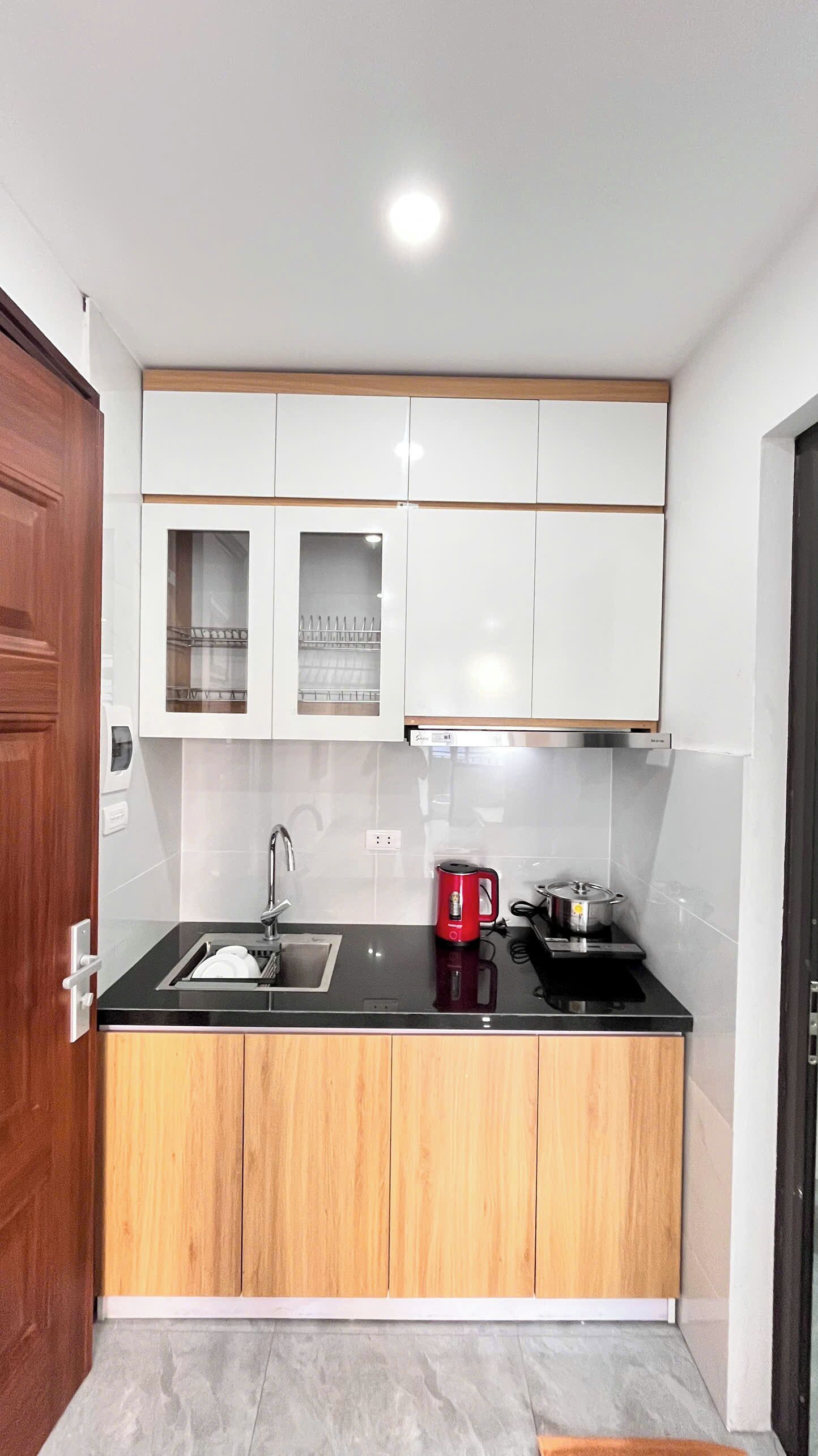 Frigobar, placa de cocina