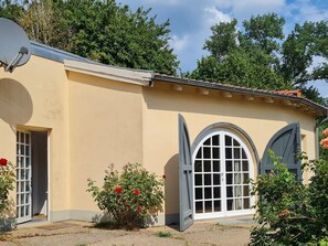 Exterior - BUND Apartment with Wi-Fi and Terrace (Lenzen)
