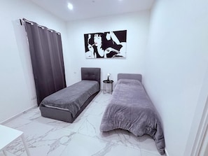 Tabla de planchar con plancha y wifi gratis