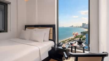 Deluxe Double or Twin Room, City View | Hypo-allergenic bedding, in-room safe, desk, laptop workspace