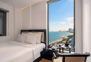 Deluxe Double or Twin Room, City View - DAO NGOC BEACH HOTEL DA NANG (Da Nang)