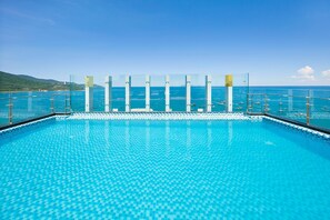 Outdoor pool - DAO NGOC BEACH HOTEL DA NANG (Da Nang)