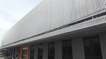 Vista frontal de la propiedad