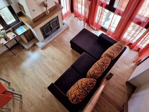 Căn hộ có tầm nhìn toàn cảnh, 2 phòng ngủ, quang cảnh núi | Khu phòng khách