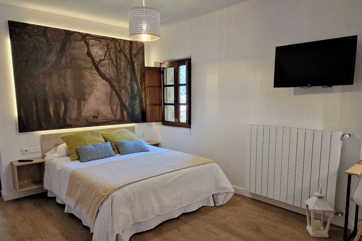 Căn hộ Superior, quang cảnh núi | Màn/rèm cản sáng, bàn ủi/dụng cụ ủi quần áo