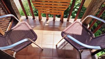 Apartamento, 2 habitaciones, balcón, vistas a la montaña | Terraza o patio