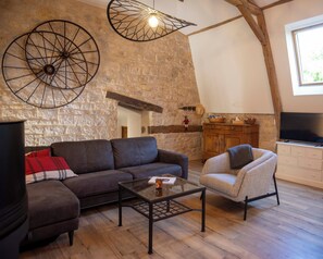 Deluxe House, Garden View | Living area - Château de Belmont Sainte Foi (Belmont-Sainte-Foi)