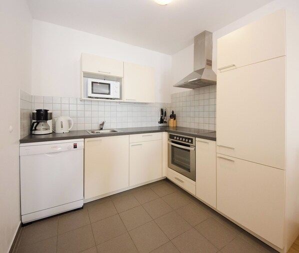 Mikrowelle, Ofen, Herdplatte