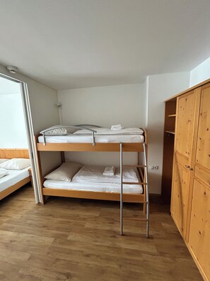 1 غرفة نوم وواي فاي وملاءات أسرّة