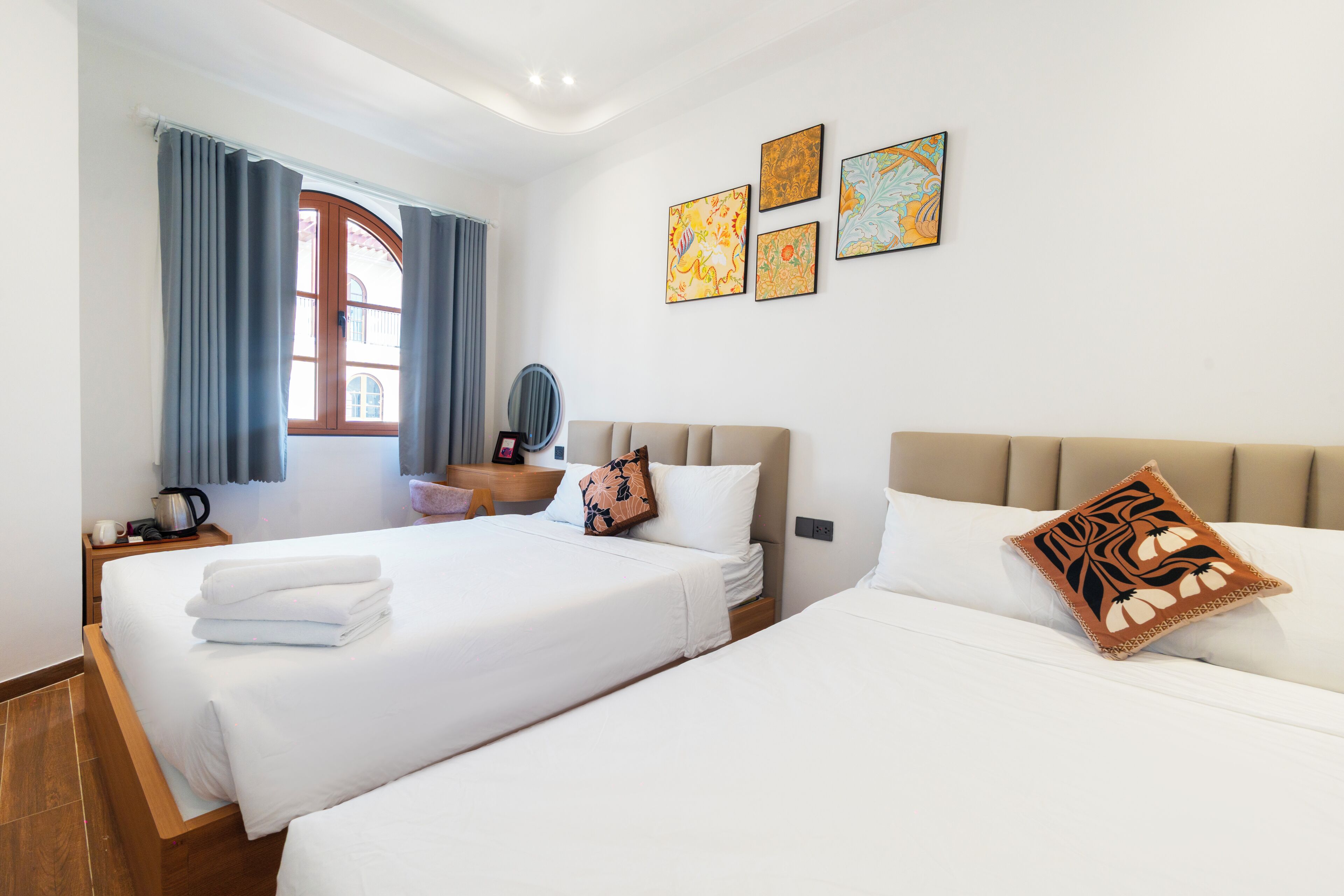 Kamar Quadruple Keluarga | Meja kerja dan Wi-Fi gratis