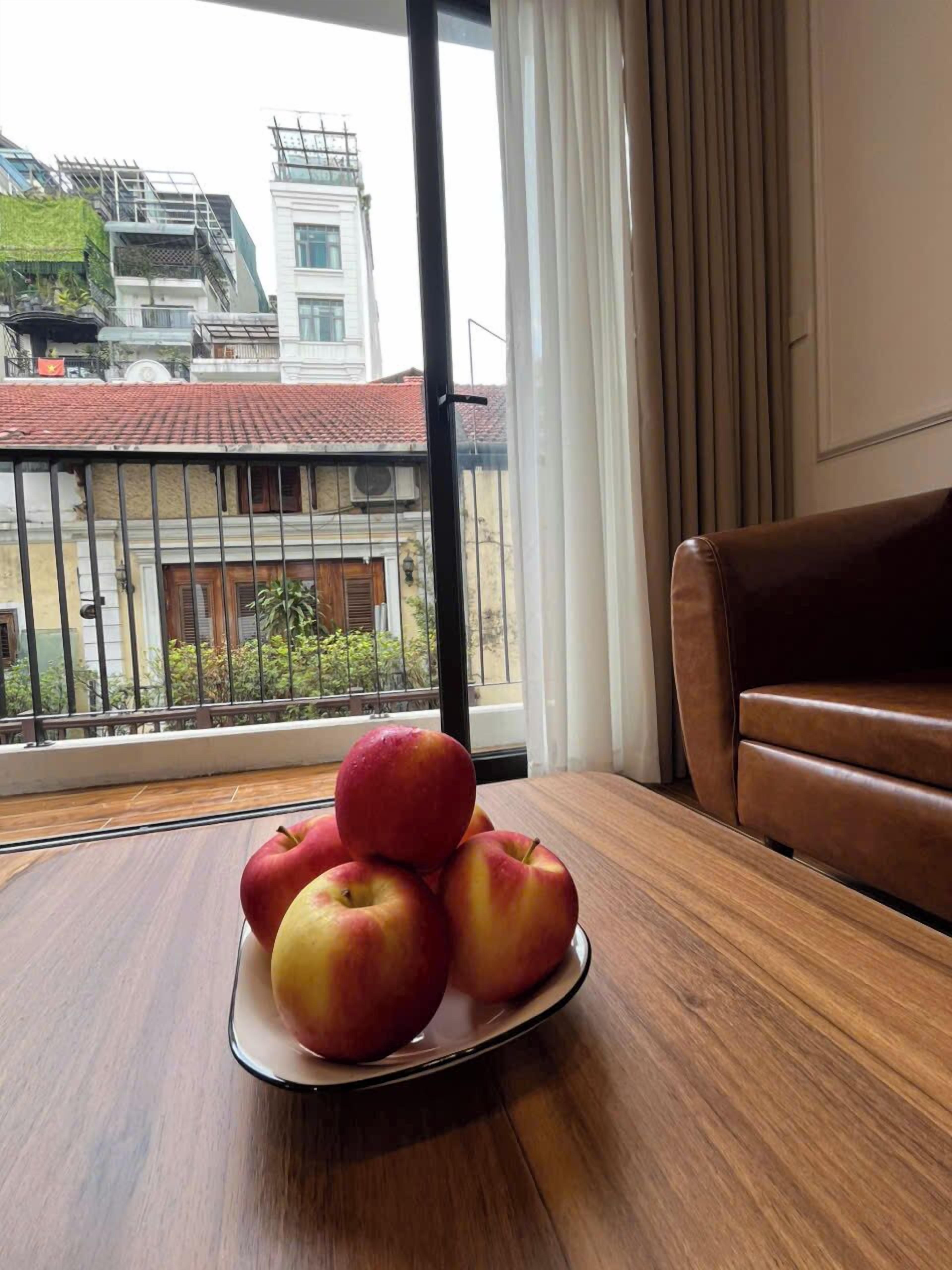 Cubrecamas, colchones Select Comfort y minibar 