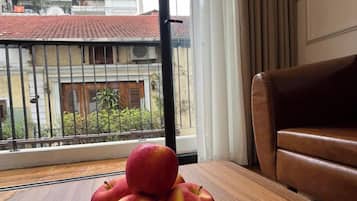 Cubrecamas, colchones Select Comfort y minibar