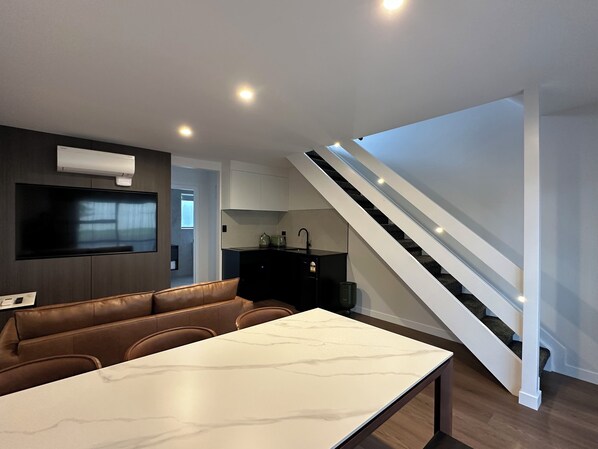 Family Apartment | Living area | Printers - Avero (Rotorua)