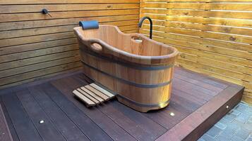 Luxury Studio | Terrace/patio