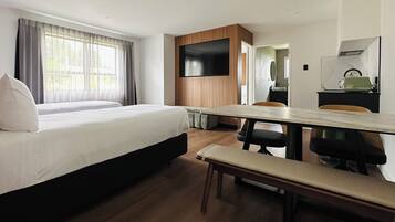 Family Suite | Living area | Printers