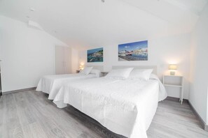 WiFi, bed sheets