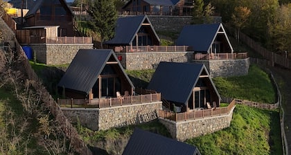 ÖTÜKEN DAĞ EVLERİ