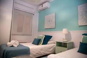 2 bedrooms, iron/ironing board, free WiFi, bed sheets - Apartment in La Merced - right in the center of Málaga (Málaga)