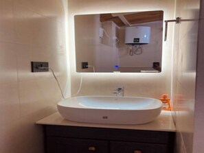 Naina Lodge Green Room | Wifi gratis 