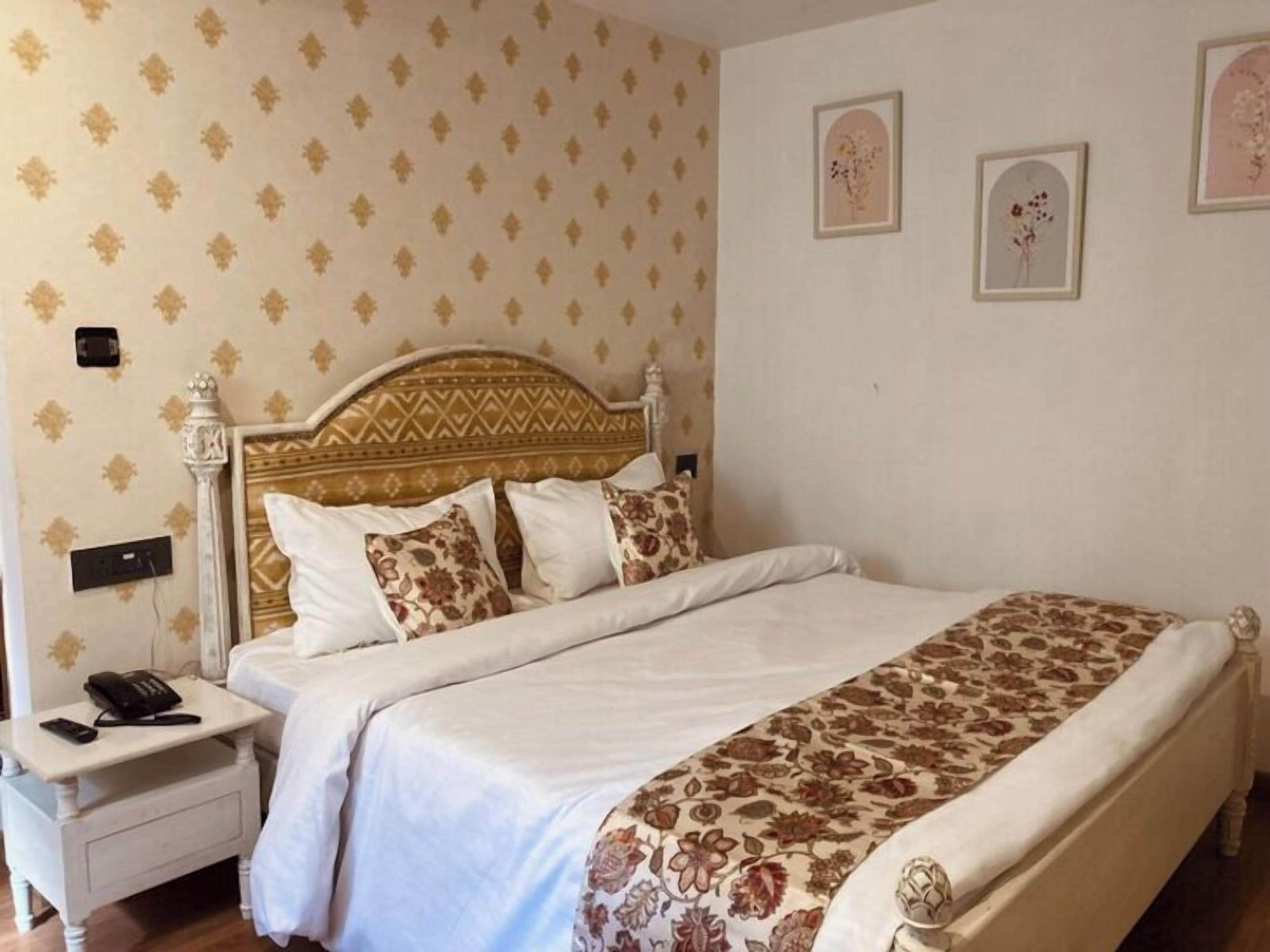 Naina Lodge Balcony Room Green | Gratis Wi-Fi