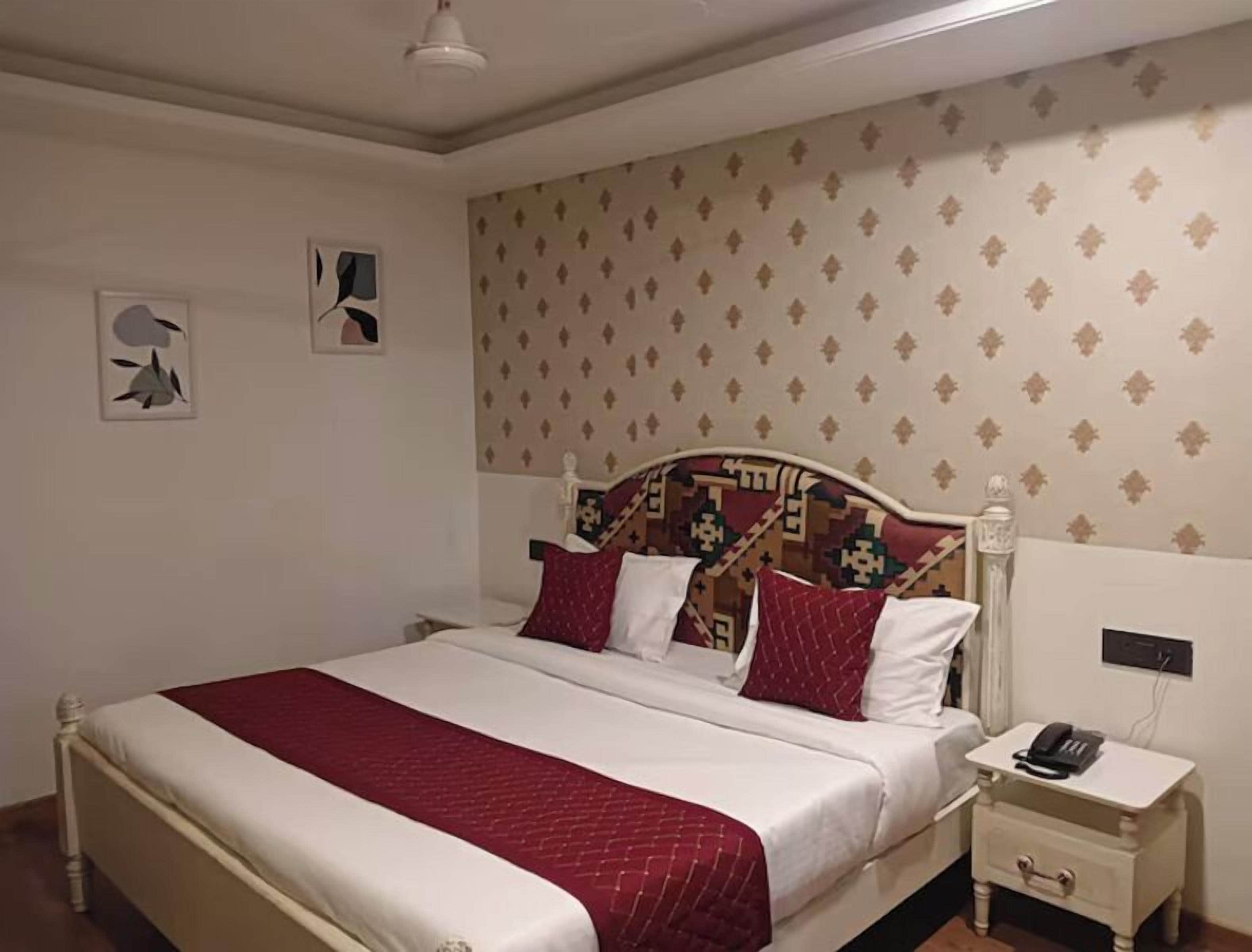 Naina Lodge Brown Room | Individually decorated, individually furnished, free WiFi, bed sheets