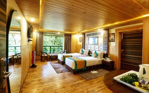 Habitación Club, vista al valle | Escritorio, espacio para trabajar con laptop y wifi gratis 