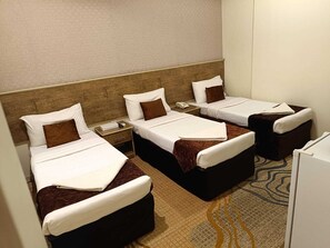 Triple Room, City View | In-room safe, soundproofing, free WiFi - MANAIR OSOUL HOTEL (Makkah)