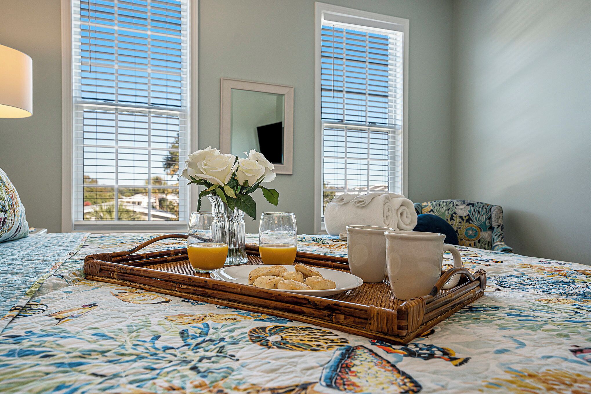 Työp öytä, silitysrauta/-lauta, vauvan matkasänky, ilmainen Wi-Fi