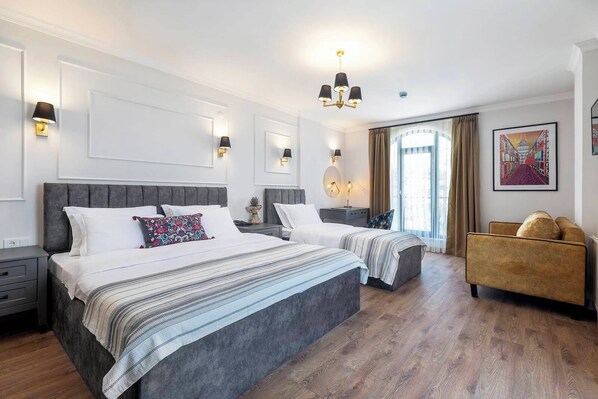 Family Room | In-room safe, iron/ironing board, free WiFi