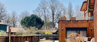 House on the shores of Lake Léon, 10 minutes from the Landes beaches - Swimming pool & Jacuzzi