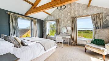 House, 5 Bedrooms, Balcony, Garden View | 5 bedrooms