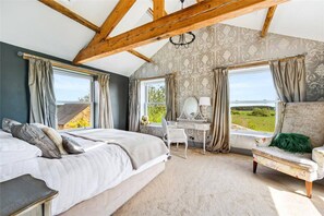 House, 5 Bedrooms, Balcony, Garden View | 5 bedrooms - Meagill Farmhouse-hot tub Country (Otley)