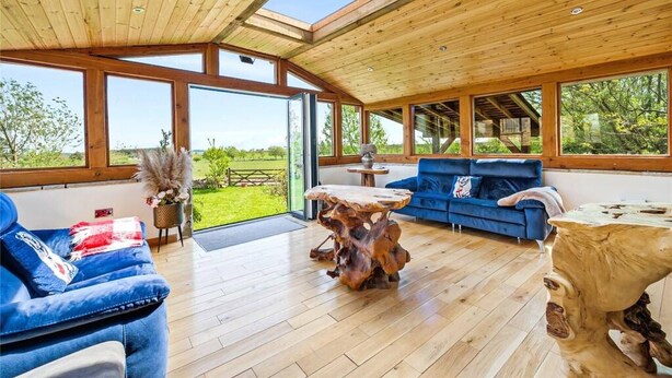 Unclassified image, 1 of 33, button - Country Retreat With hot tub Sauna (Otley)