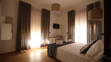 Double Room, Balcony, Beach View | Blackout drapes, iron/ironing board, free WiFi