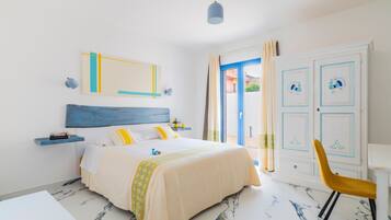 WiFi, bed sheets, wheelchair access