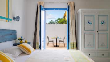 WiFi, bed sheets, wheelchair access