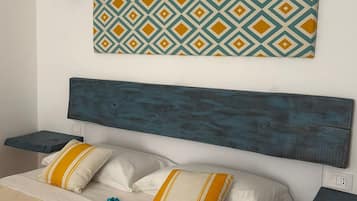 WiFi, bed sheets, wheelchair access