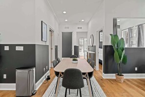 Dining - Modern 4BD Apt in the Heart of Old City (Philadelphia)