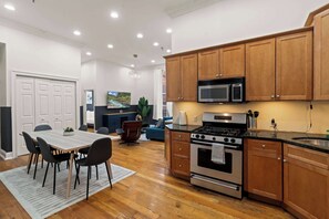Private kitchen - Historic Philly 3 Bed Home Steps From River Fits 8 (Philadelphia)