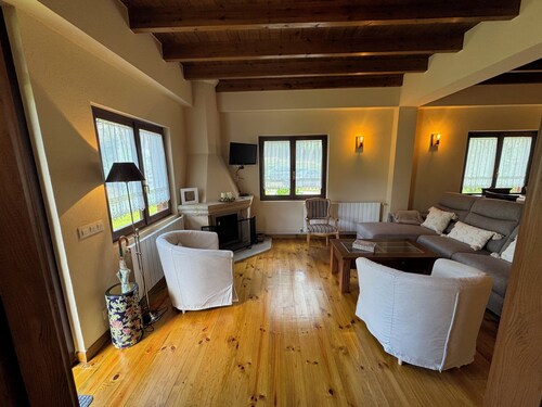 Casa de Robles Cantabria, in the heart of the Pasiegos Valleys