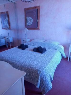 5 chambres, Wi-Fi, literie fournie
