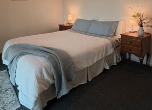 Iron/ironing board, free WiFi, bed sheets - Peaceful High Country Farm Stay with Stunning Mountain Views and River Front (Nug Nug)